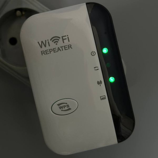 Підсилювач сигналу Wi-Fi ретранслятор Wireless-N 300Mbps 220V (LV-WR03T) 61101 фото