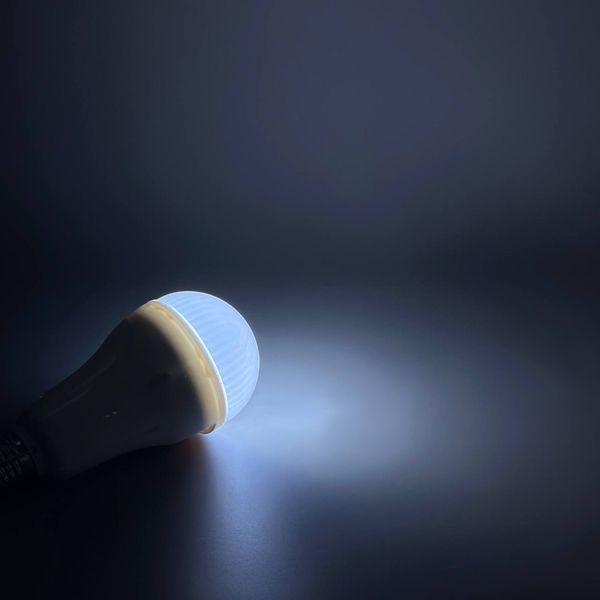 Светодиодная лампа для кемпинга LED HT-999 Bulb 20W (2 аккумулятора 18650, патрон, Type-C) 62886 фото